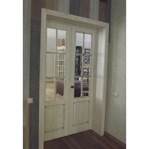 Дверь деревянная межкомнатная из массива бессучкового дуба, Классик, 2 филенки, 6 стекол